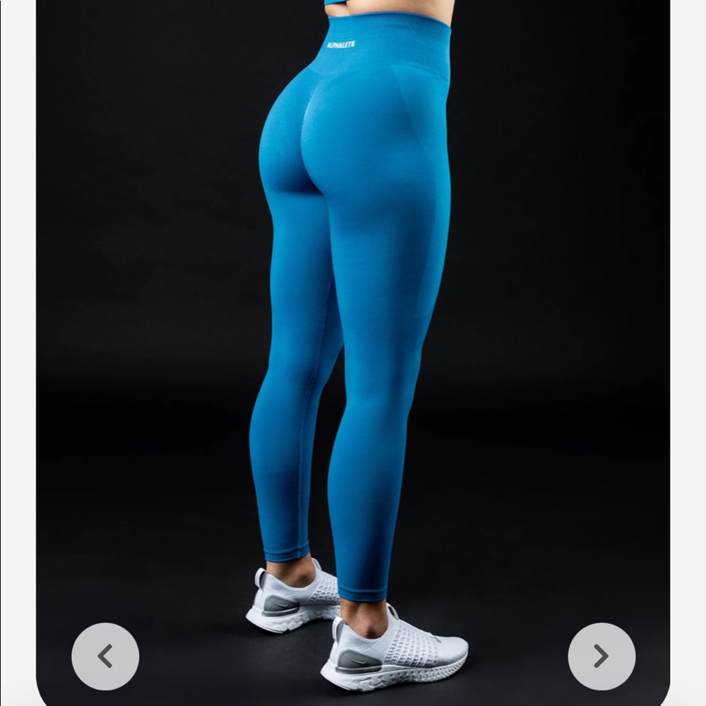 Alphalete Amplify Leggings in Rapid Blue
